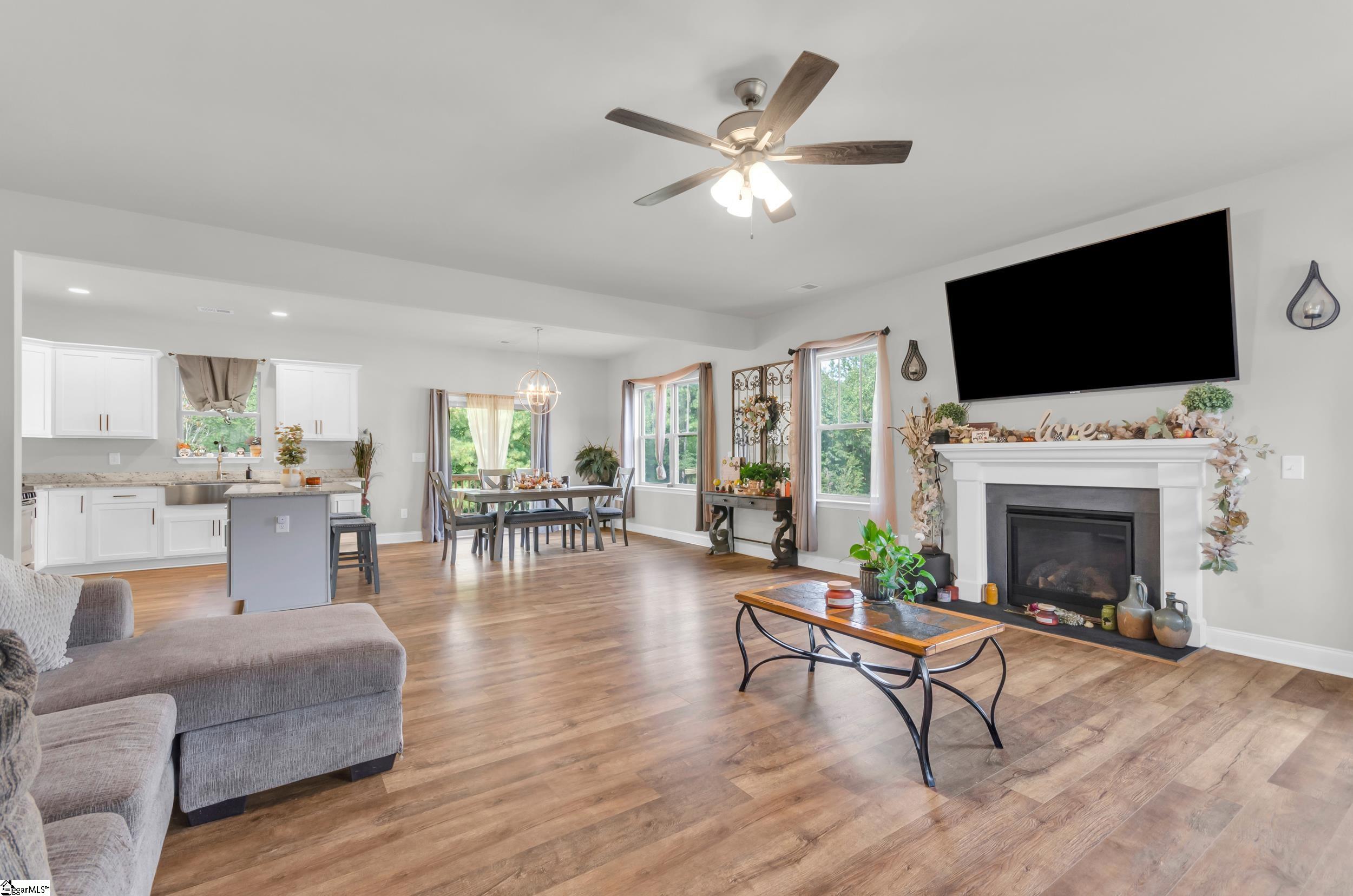 5914 Old Pearman Dairy Road