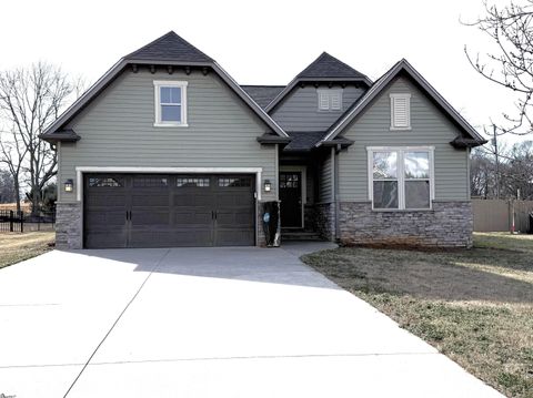 Photo of 1011 Drakes Crossing, Anderson, SC 29625 (MLS # 1581876)