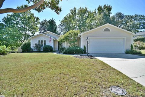 Photo of 19 Woodtrace Circle, Greenville, SC 29615 (MLS # 1571365)