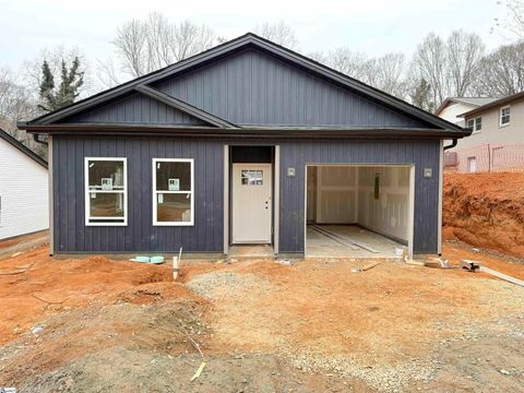 197 N Georgia Avenue Chesnee SC 29323