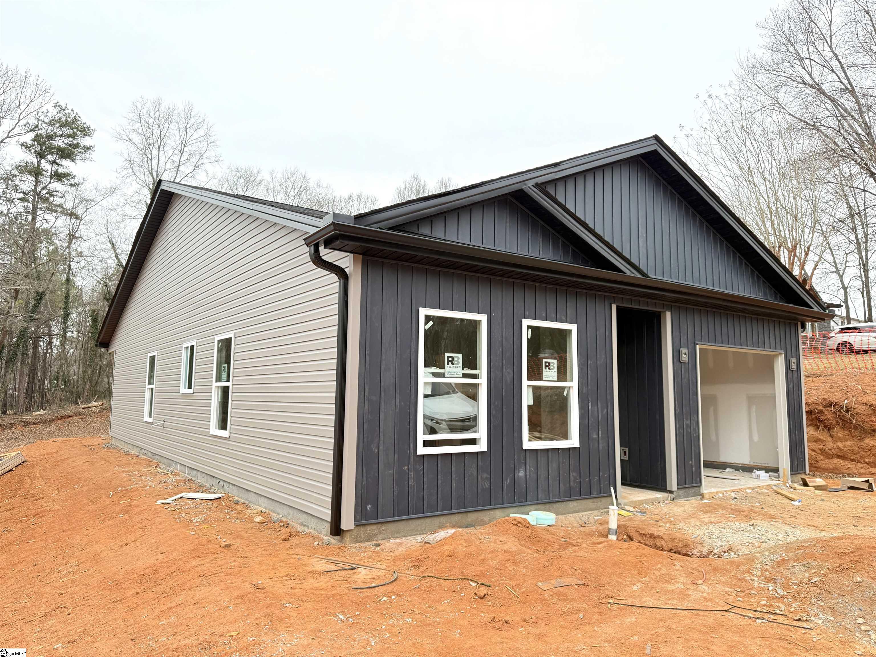 197 N Georgia Avenue