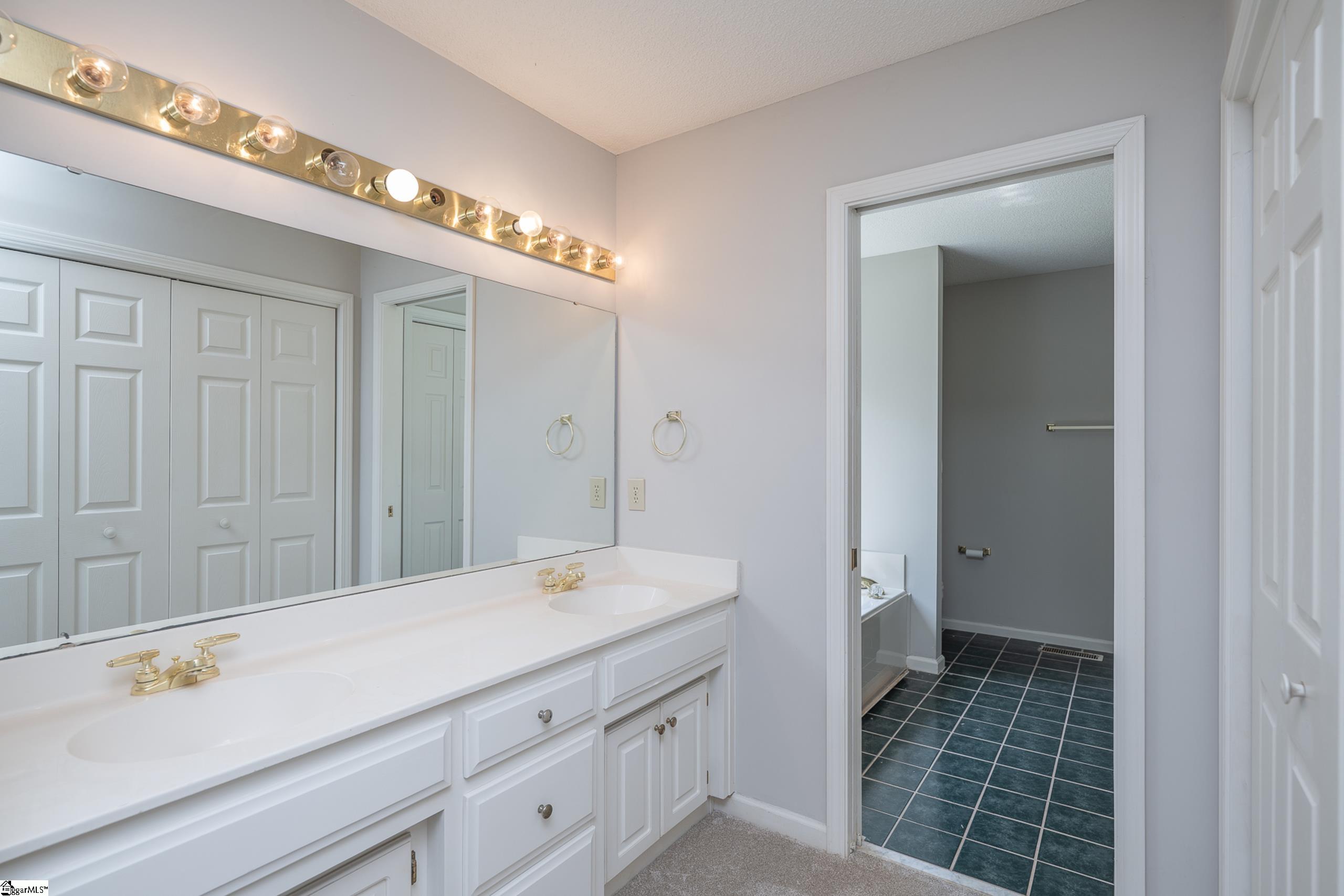 Taylors, South Carolina 29687, United States, 3 Bedrooms Bedrooms, ,2 BathroomsBathrooms,Residential,Active,195706