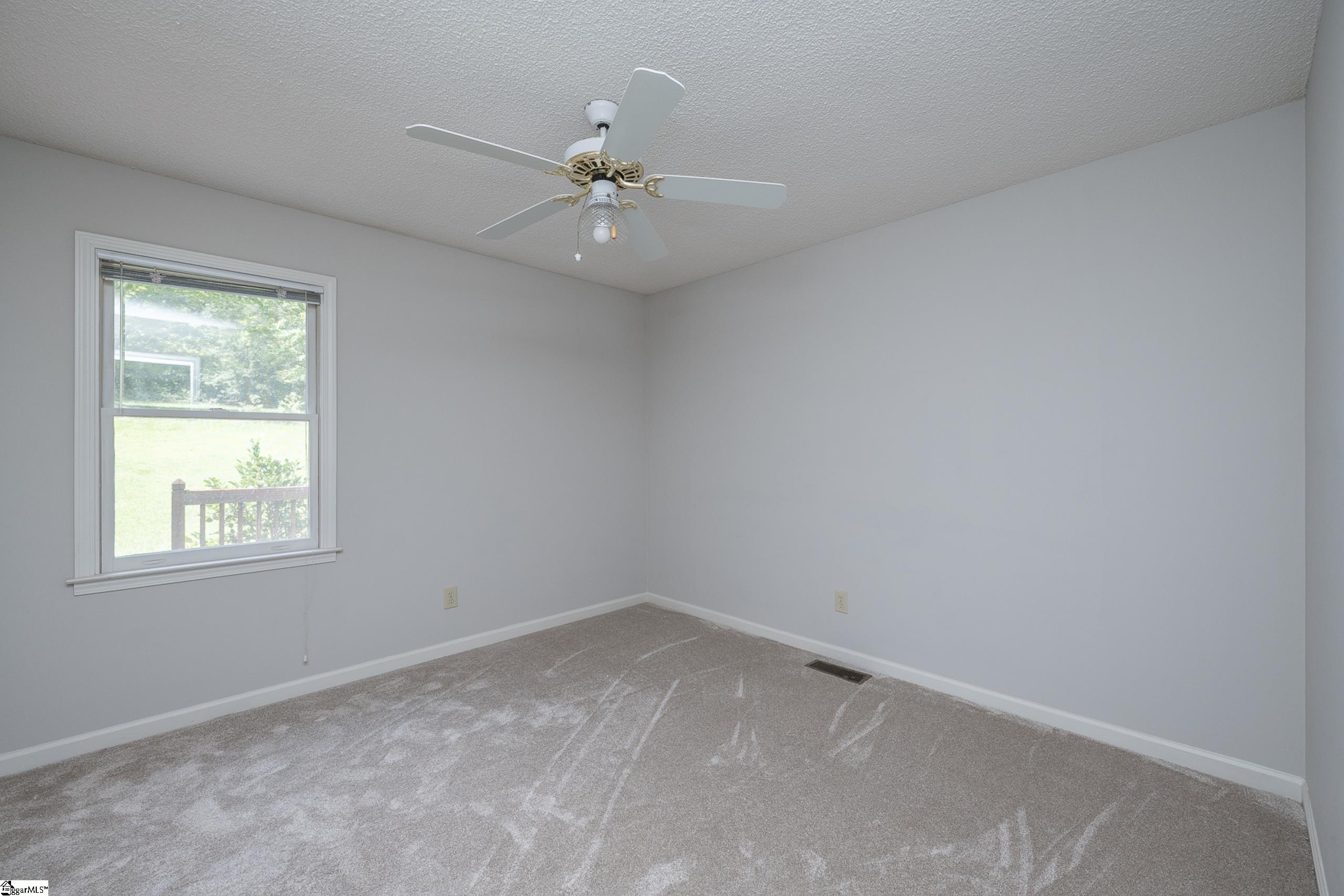 Taylors, South Carolina 29687, United States, 3 Bedrooms Bedrooms, ,2 BathroomsBathrooms,Residential,Active,195706