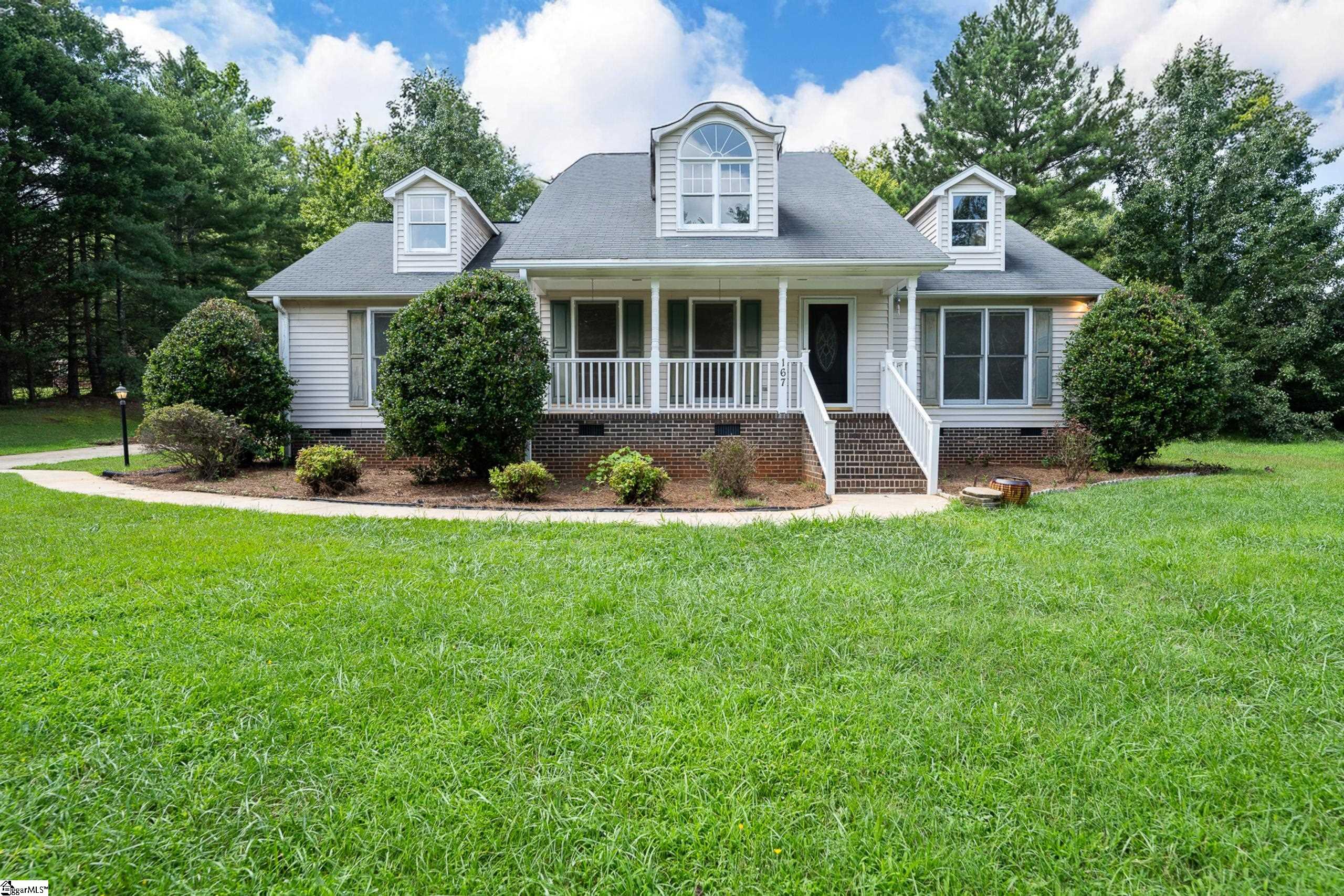 Taylors, South Carolina 29687, United States, 3 Bedrooms Bedrooms, ,2 BathroomsBathrooms,Residential,Active,195706