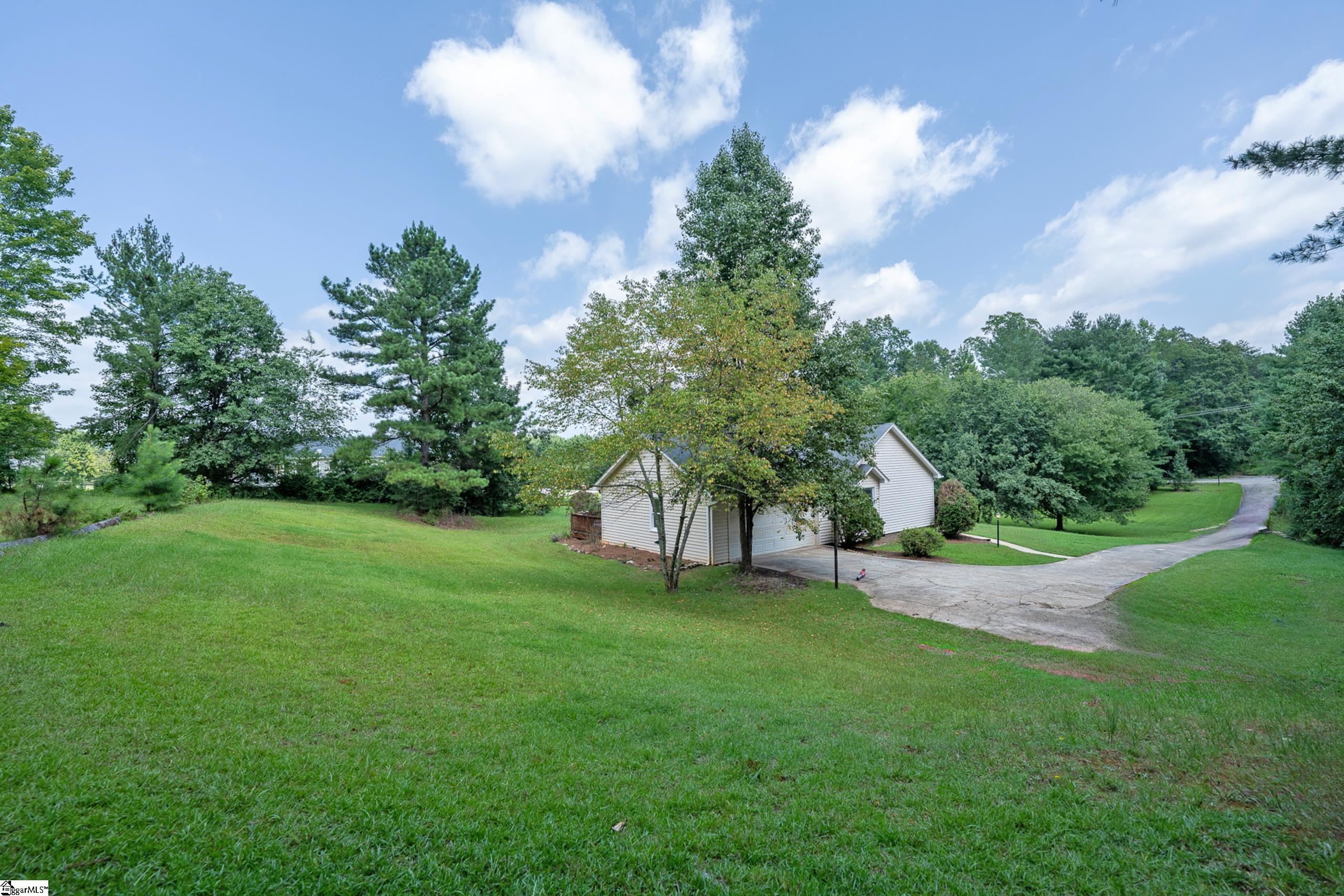 Taylors, South Carolina 29687, United States, 3 Bedrooms Bedrooms, ,2 BathroomsBathrooms,Residential,Active,195706