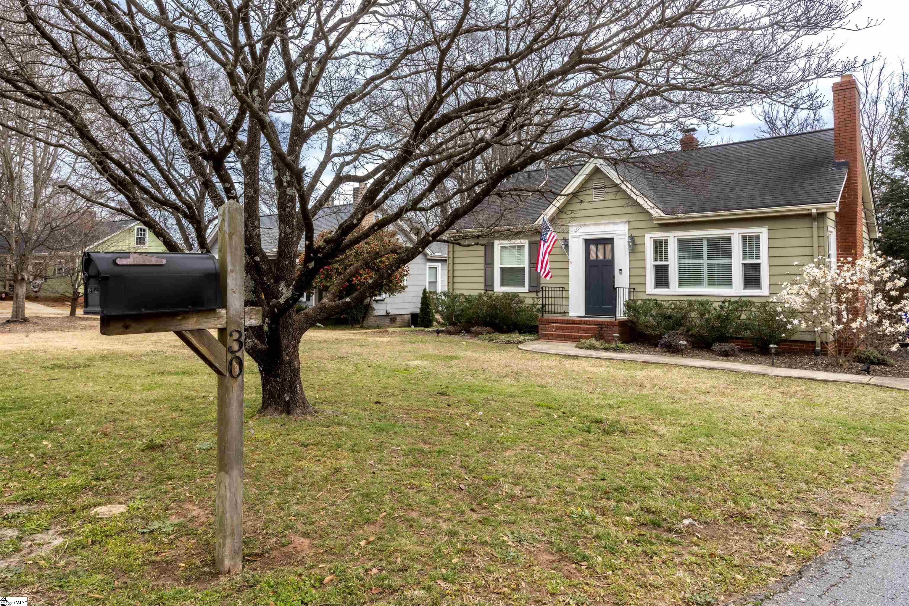 Greenville, South Carolina 29607, United States, 3 Bedrooms Bedrooms, ,1 BathroomBathrooms,Residential,Contingent,84548