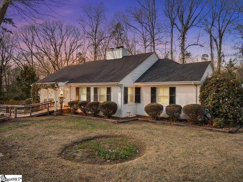 Photo of 100 Eastwood Avenue, Union, SC 29379 (MLS # 1583911)