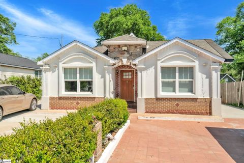 Photo of 4 Henderson Street, Greenville, SC 29611 (MLS # 1589464)