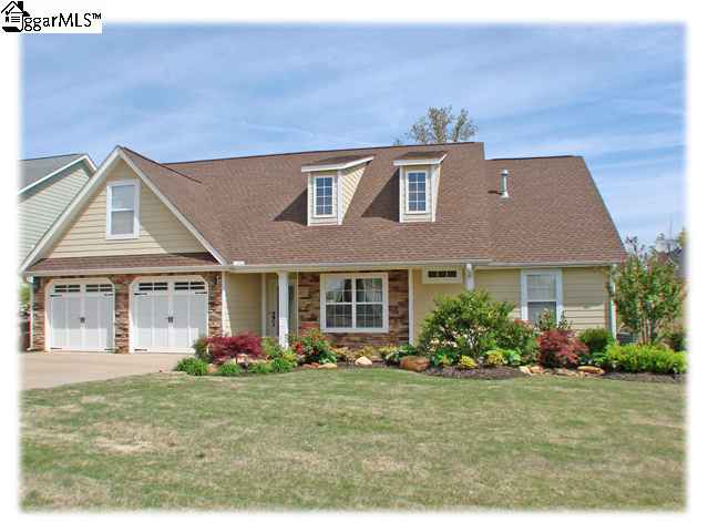 Photo 1 of 17 — 7 Hidden Springs Ln, Taylors, SC 29687