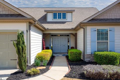 Tiny photo for 106 Common Oaks Court, Simpsonville, SC 29681 (MLS # 1584556)