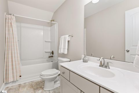 Tiny photo for 106 Common Oaks Court, Simpsonville, SC 29681 (MLS # 1584556)