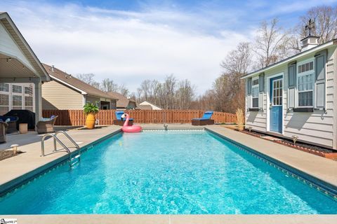 Tiny photo for 106 Common Oaks Court, Simpsonville, SC 29681 (MLS # 1584556)