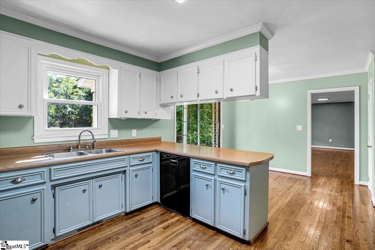 Greer, South Carolina 29650, United States, 4 Bedrooms Bedrooms, ,3 BathroomsBathrooms,Residential,Active,247341