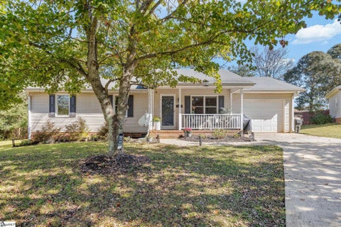 Photo of 215 Yamasee Court, Lyman, SC 29365 (MLS # 1606706)