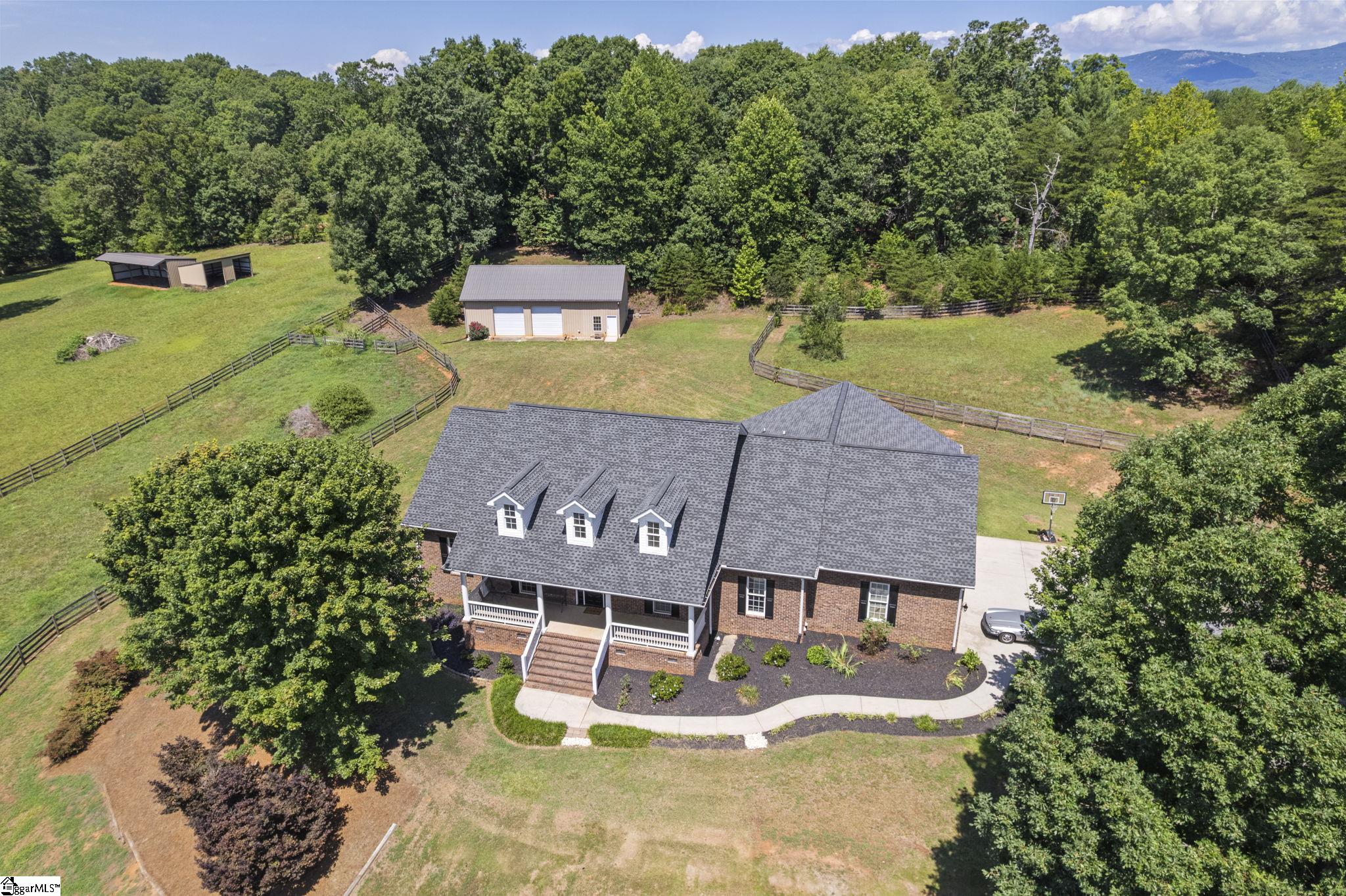 956 Laurelwood Way