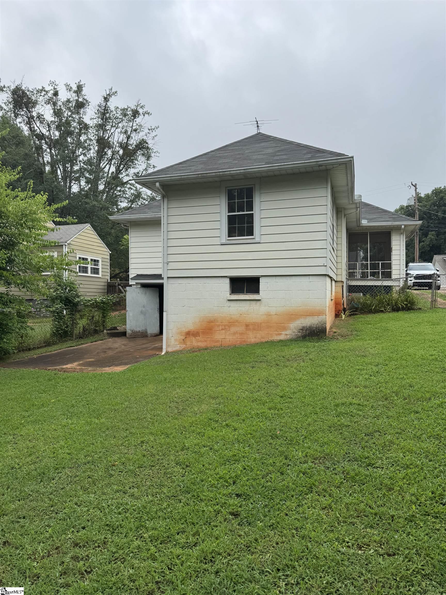 Greenville, South Carolina 29617, United States, 2 Bedrooms Bedrooms, ,1 BathroomBathrooms,Residential,Active,171092