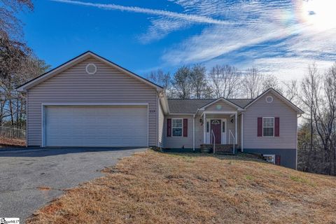 Photo of 215 S Johnson Street, Landrum, SC 29356 (MLS # 1577666)