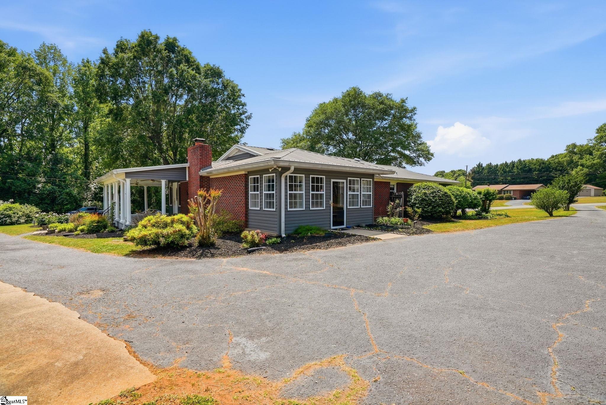 211 Bennett Circle