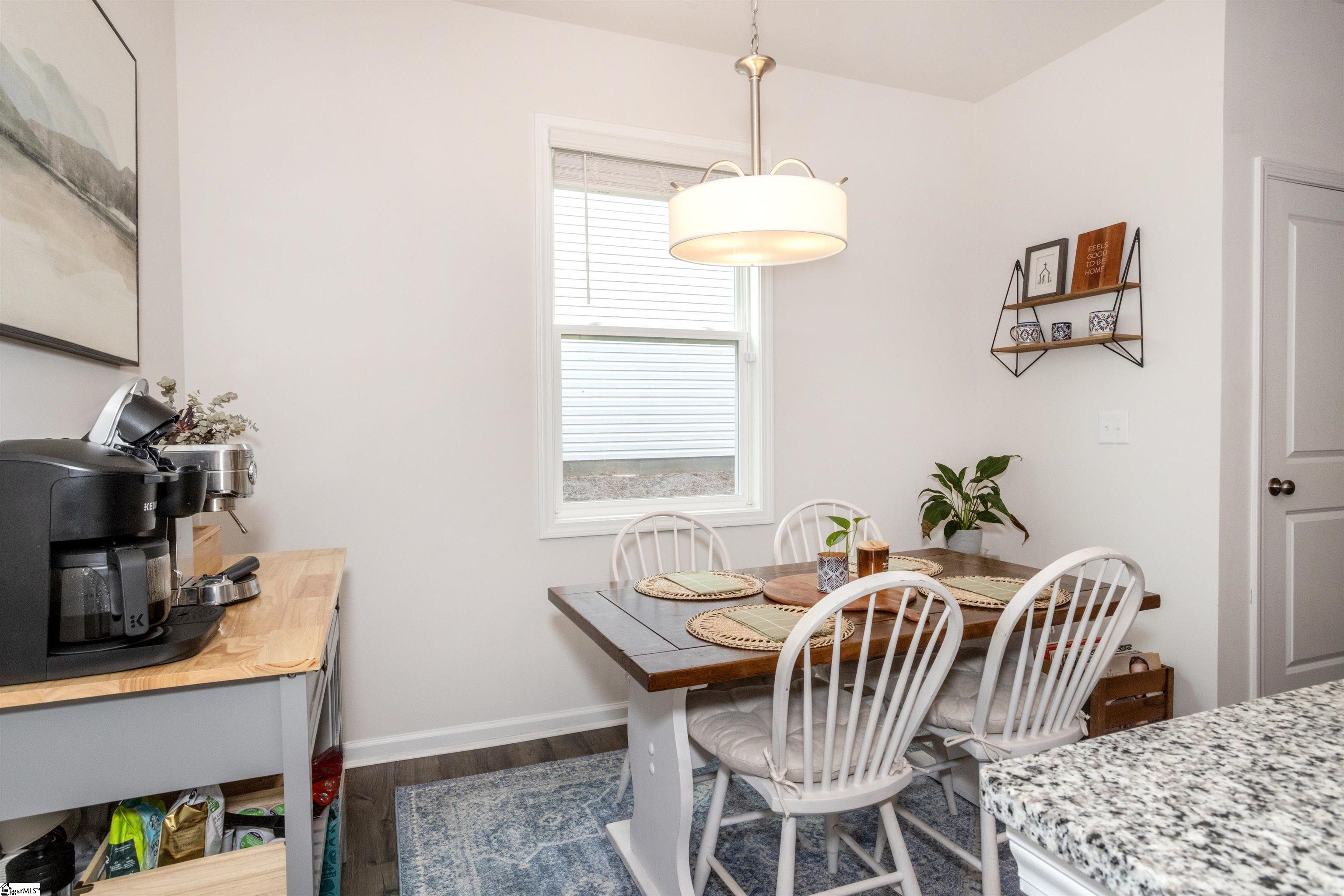 Greenville, South Carolina 29607, United States, 3 Bedrooms Bedrooms, ,3 BathroomsBathrooms,Residential,Contingent,142098