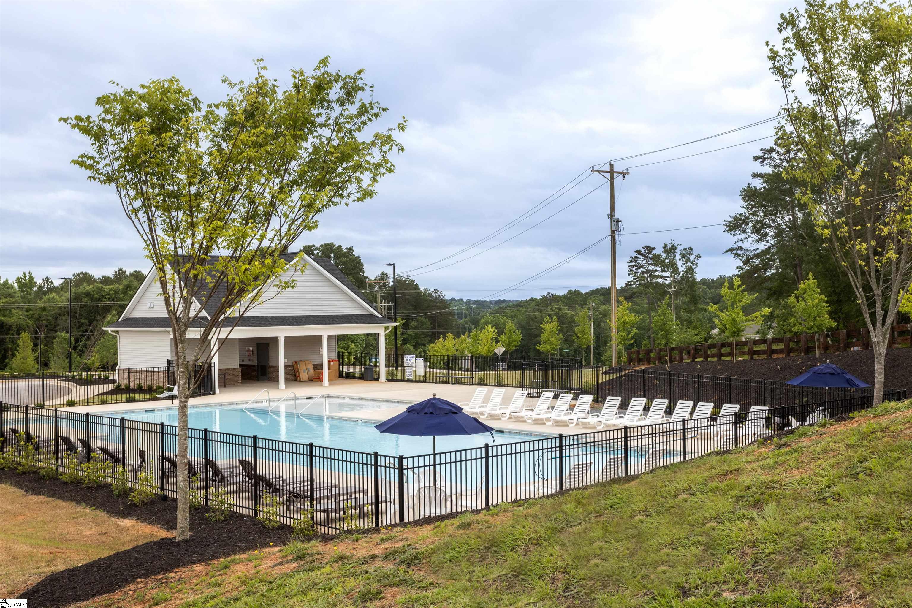 Greenville, South Carolina 29607, United States, 3 Bedrooms Bedrooms, ,3 BathroomsBathrooms,Residential,Contingent,142098