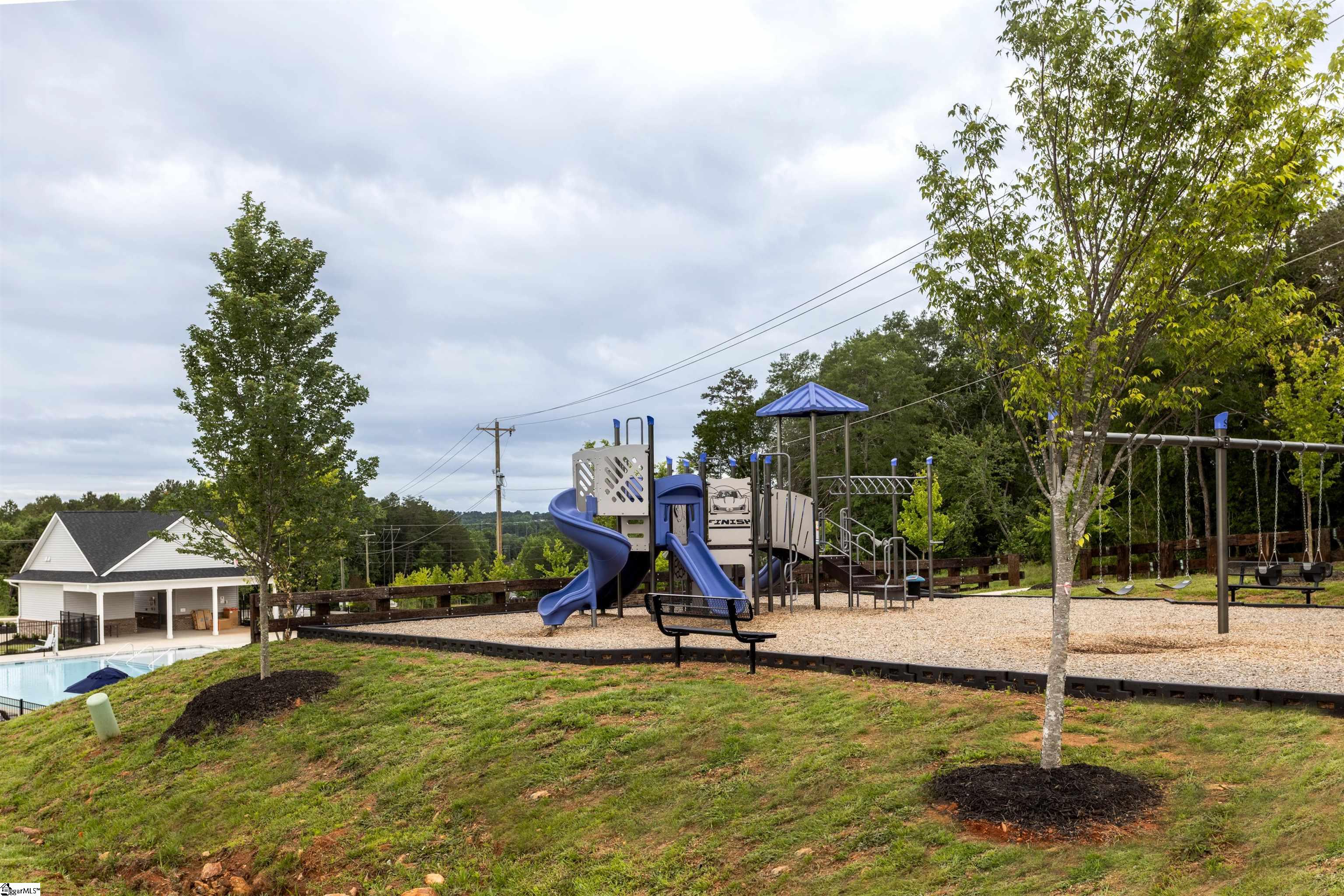 Greenville, South Carolina 29607, United States, 3 Bedrooms Bedrooms, ,3 BathroomsBathrooms,Residential,Contingent,142098