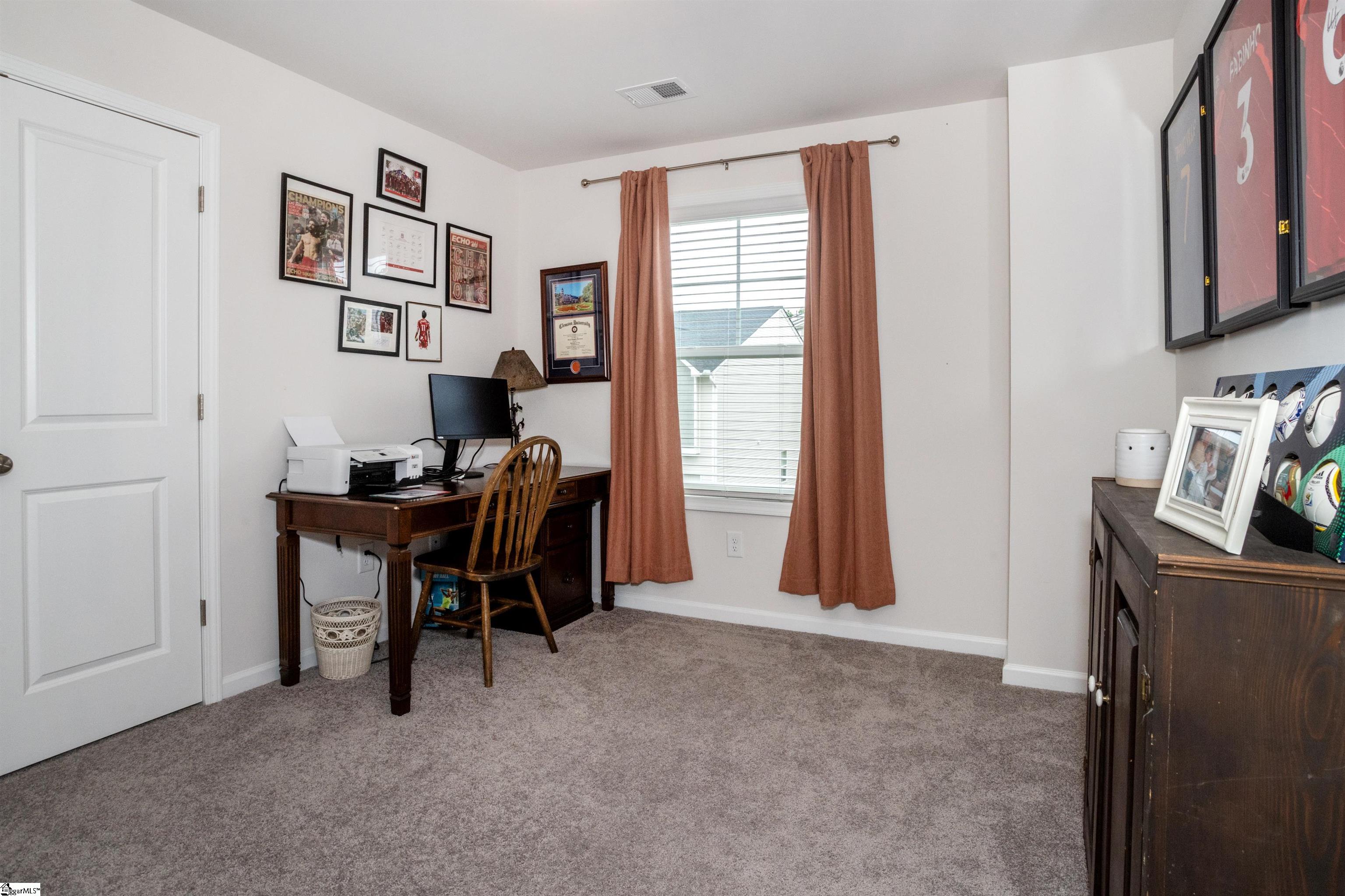 Greenville, South Carolina 29607, United States, 3 Bedrooms Bedrooms, ,3 BathroomsBathrooms,Residential,Contingent,142098