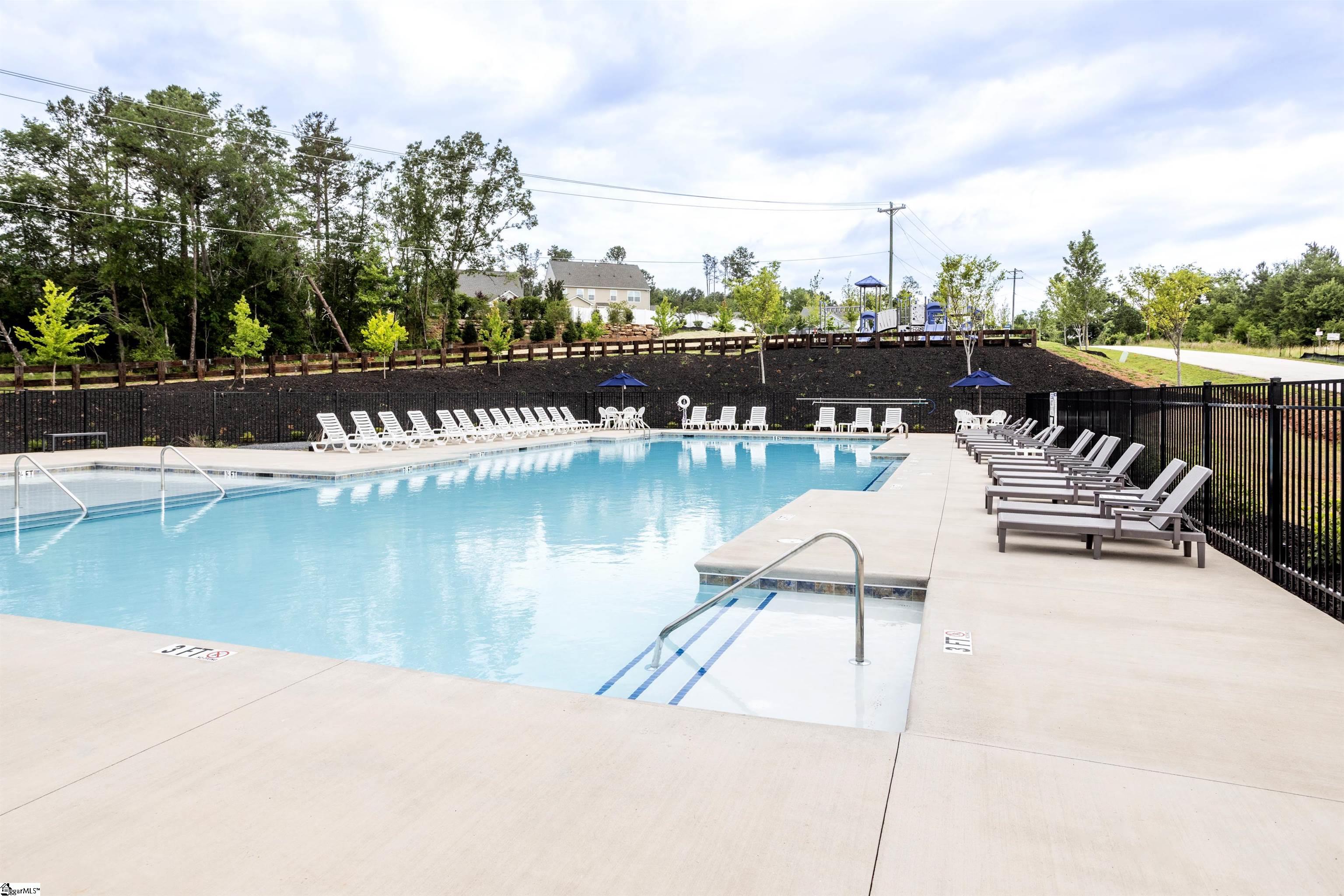 Greenville, South Carolina 29607, United States, 3 Bedrooms Bedrooms, ,3 BathroomsBathrooms,Residential,Contingent,142098