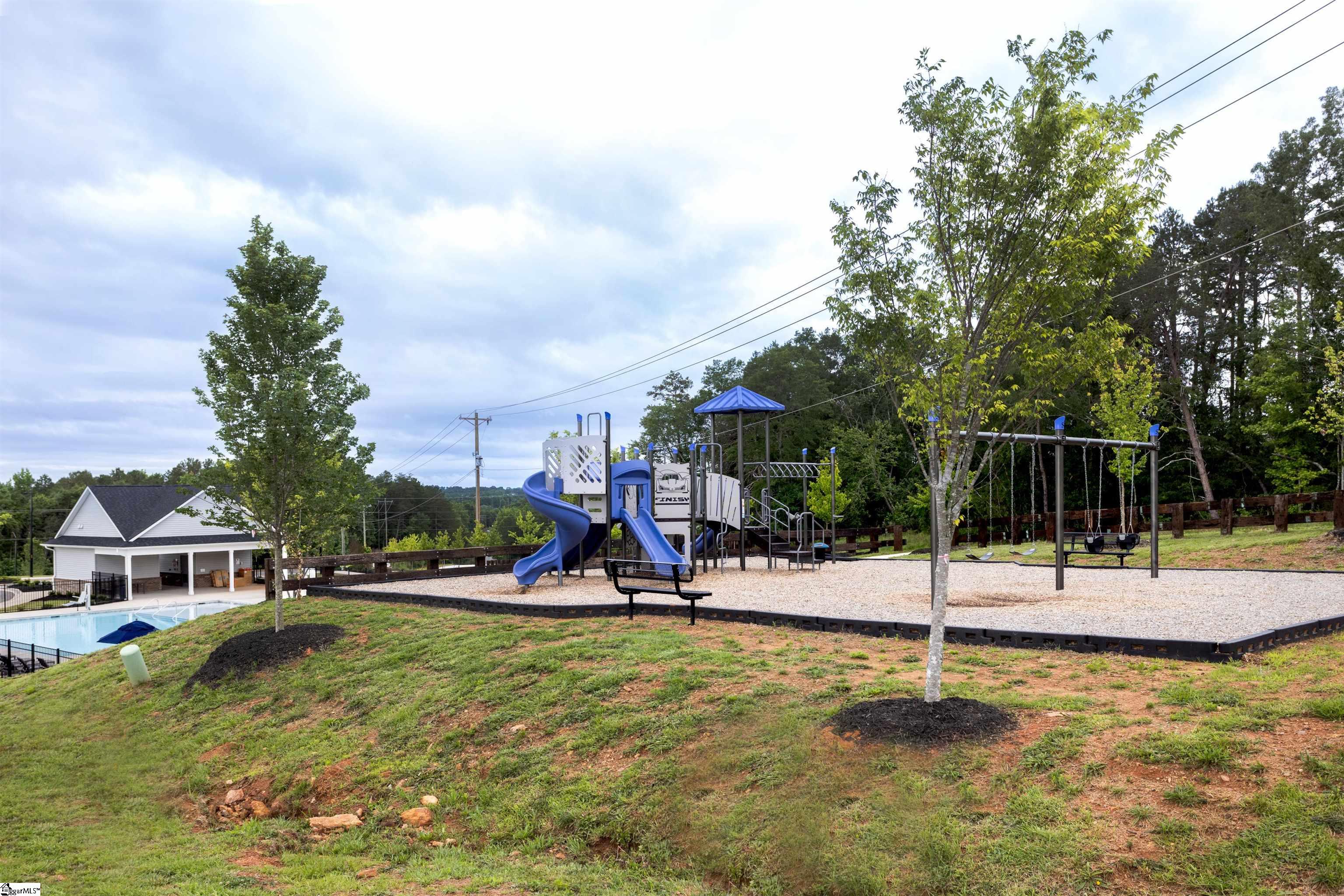 Greenville, South Carolina 29607, United States, 3 Bedrooms Bedrooms, ,3 BathroomsBathrooms,Residential,Contingent,142098