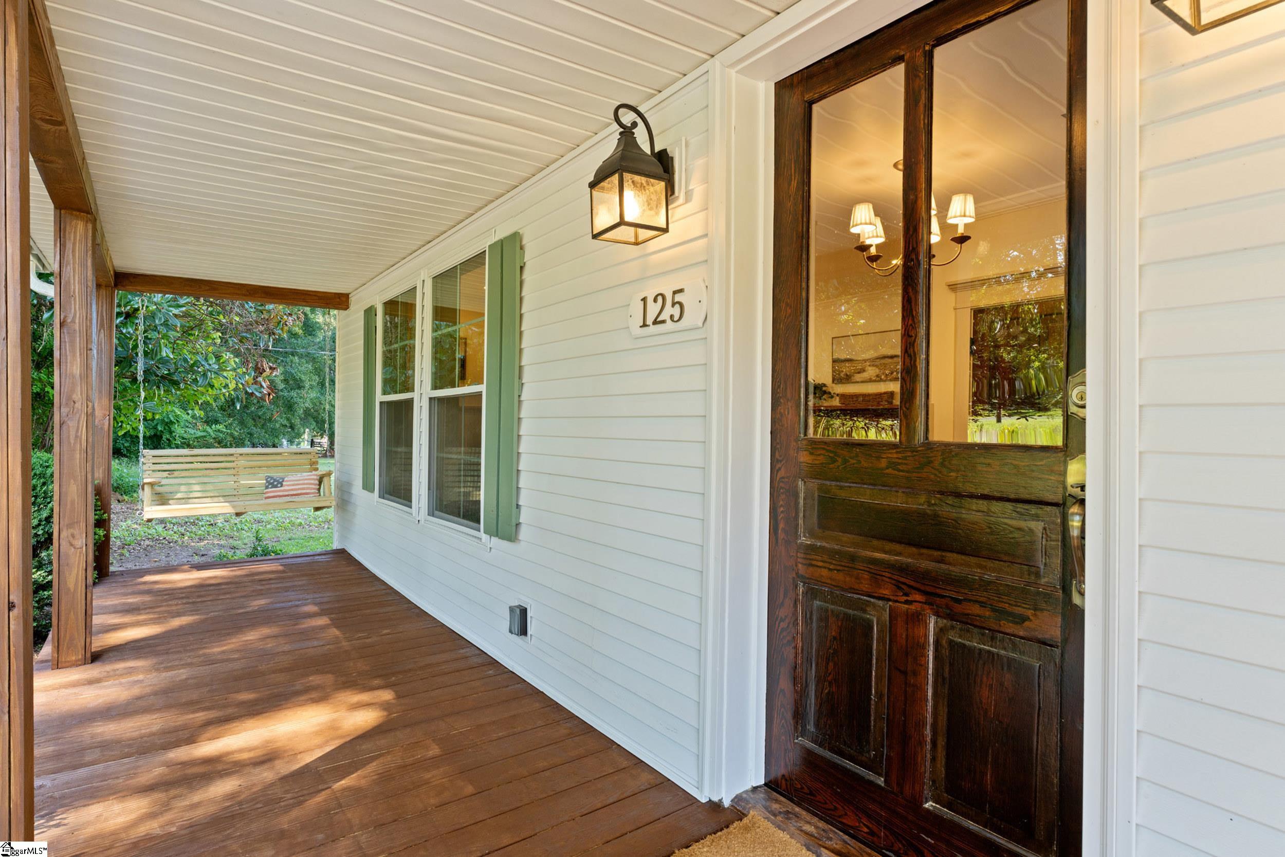 125 Old Highway 357