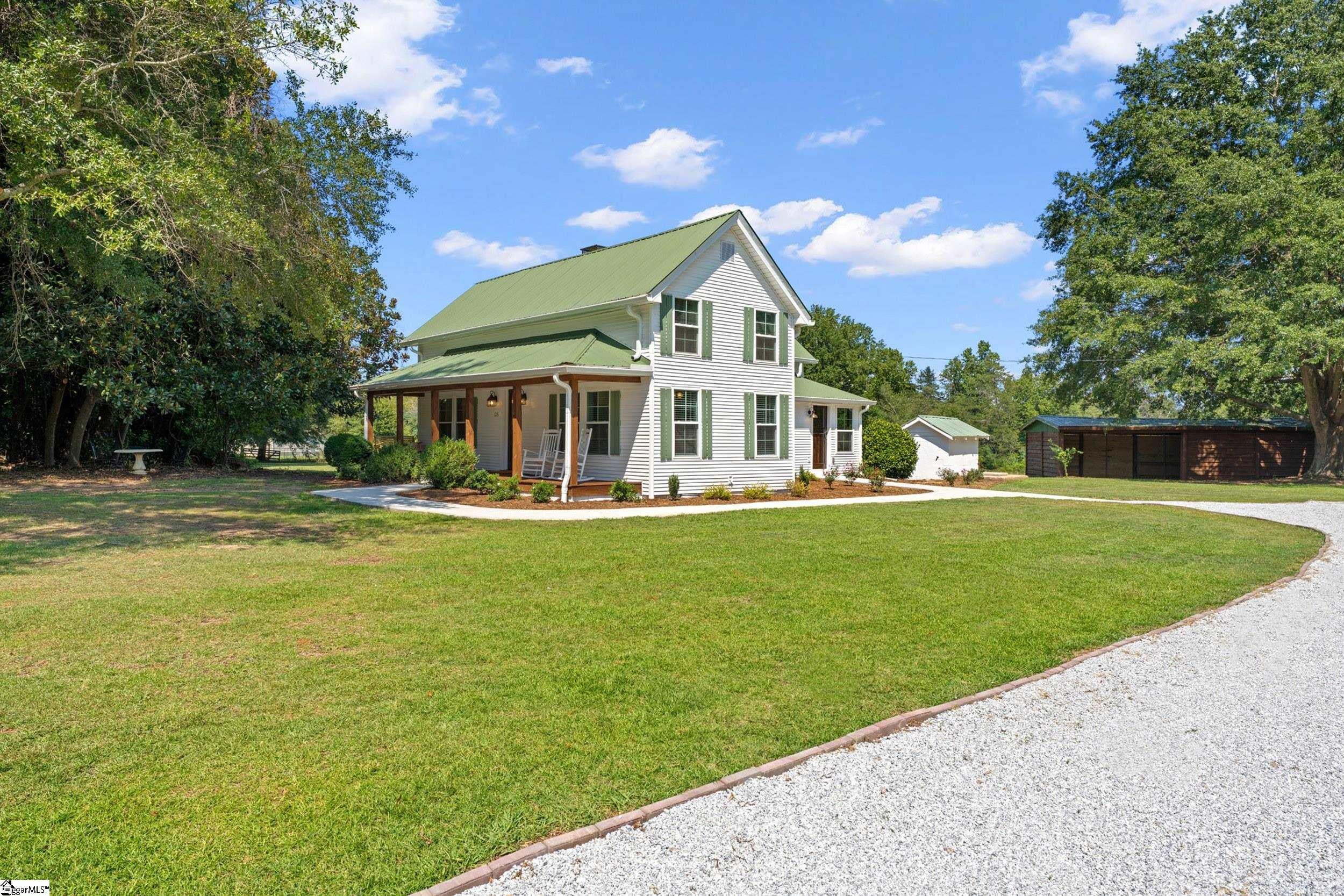 125 Old Highway 357