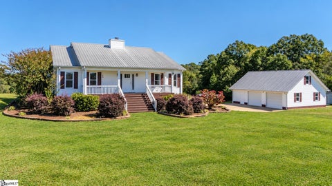 Photo of 1298 Boggy Branch Road, Woodruff, SC 29388 (MLS # 1606303)