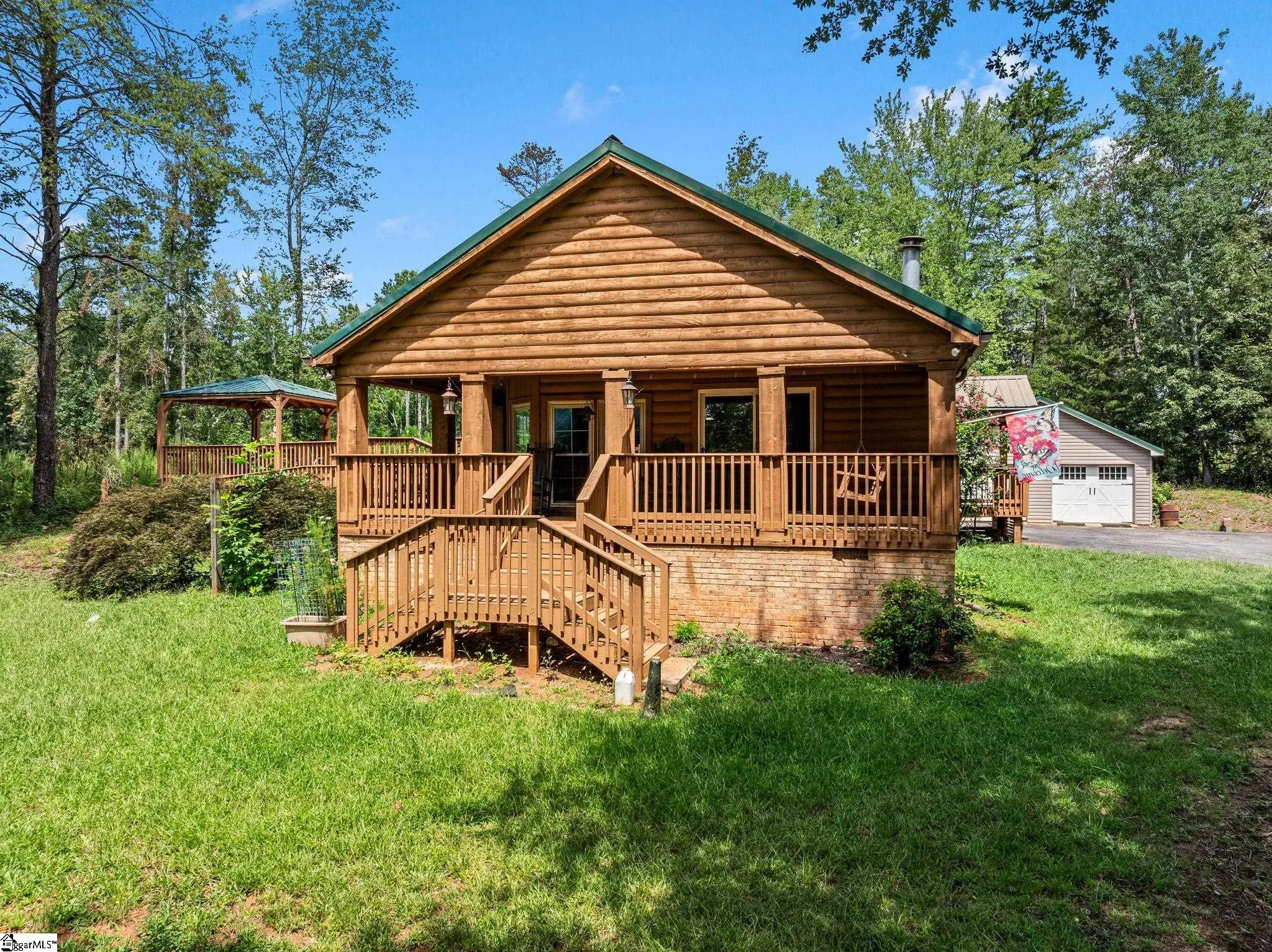995 Foster Road