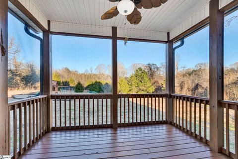A home in Laurens