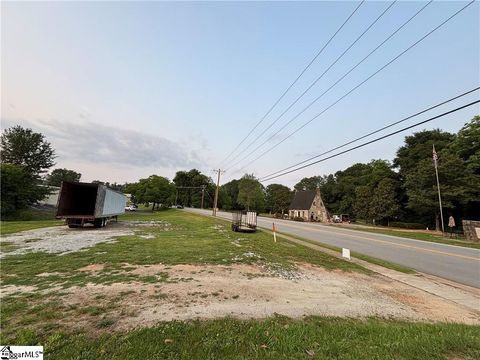 01 E Main Street Liberty SC 29657