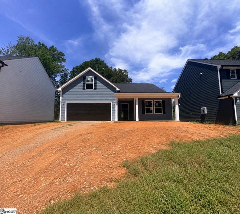 Photo of 407 Lake Circle Drive, Greenville, SC 29605 (MLS # 1598304)