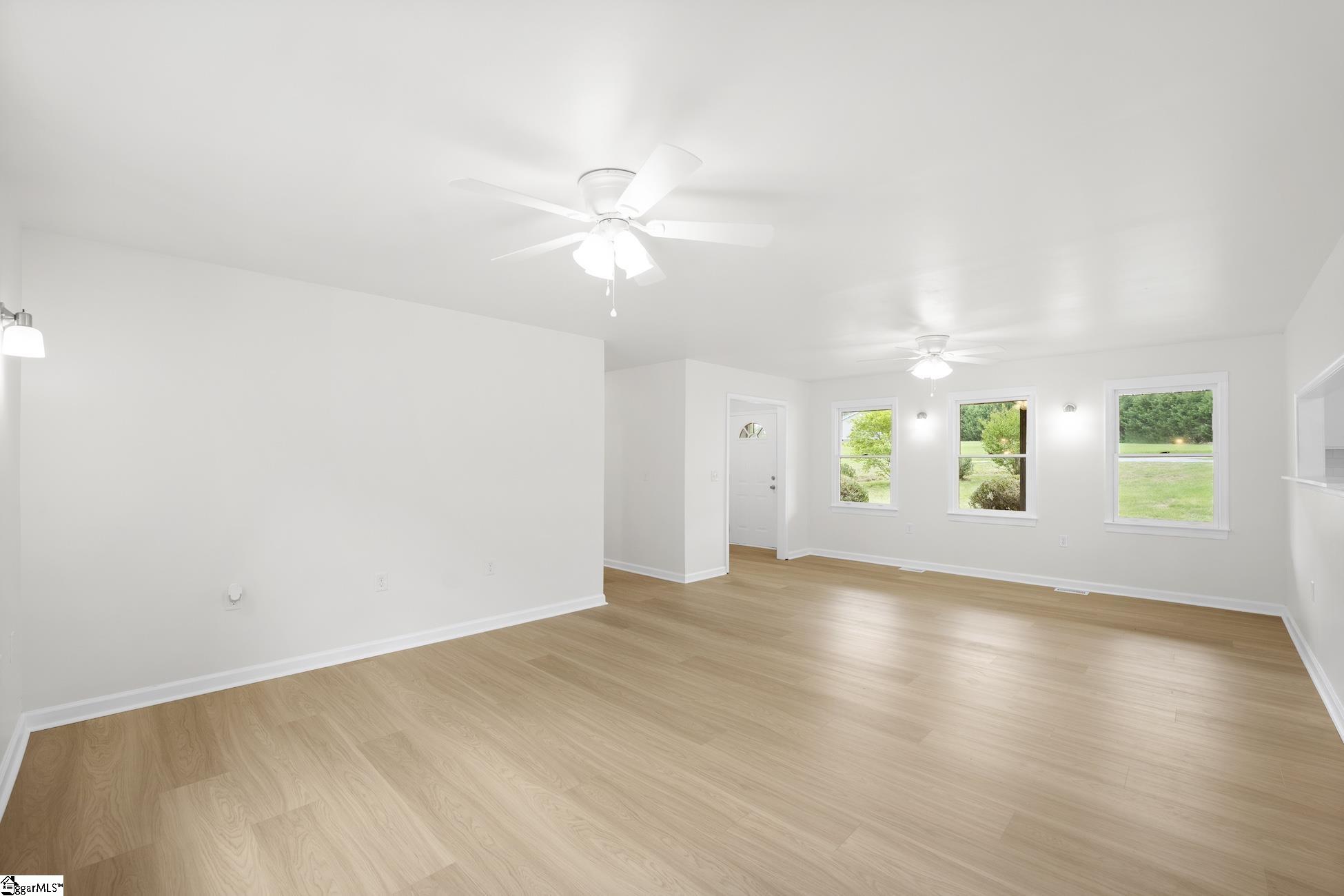 100 Georges Knoll Road