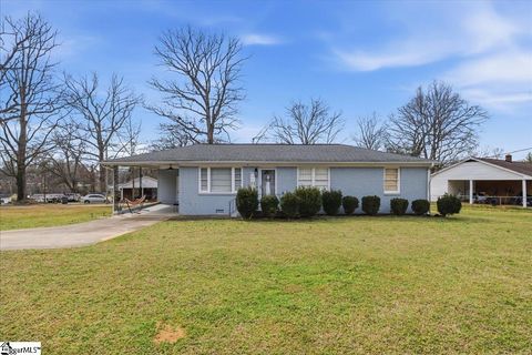 22 Ray Street Greenville SC 29611