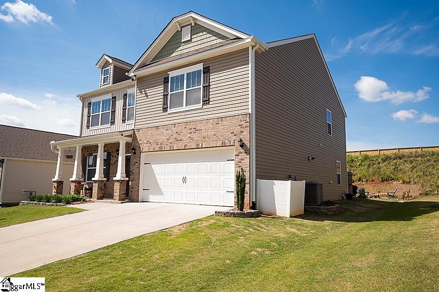 221 Fountain Oak Lane, Easley, SC Home for Sale 1 221 Fountain Oak Lane
