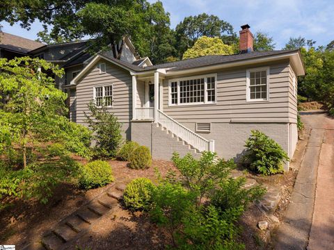 Photo of 31 Rock Creek Drive, Greenville, SC 29605 (MLS # 1588664)