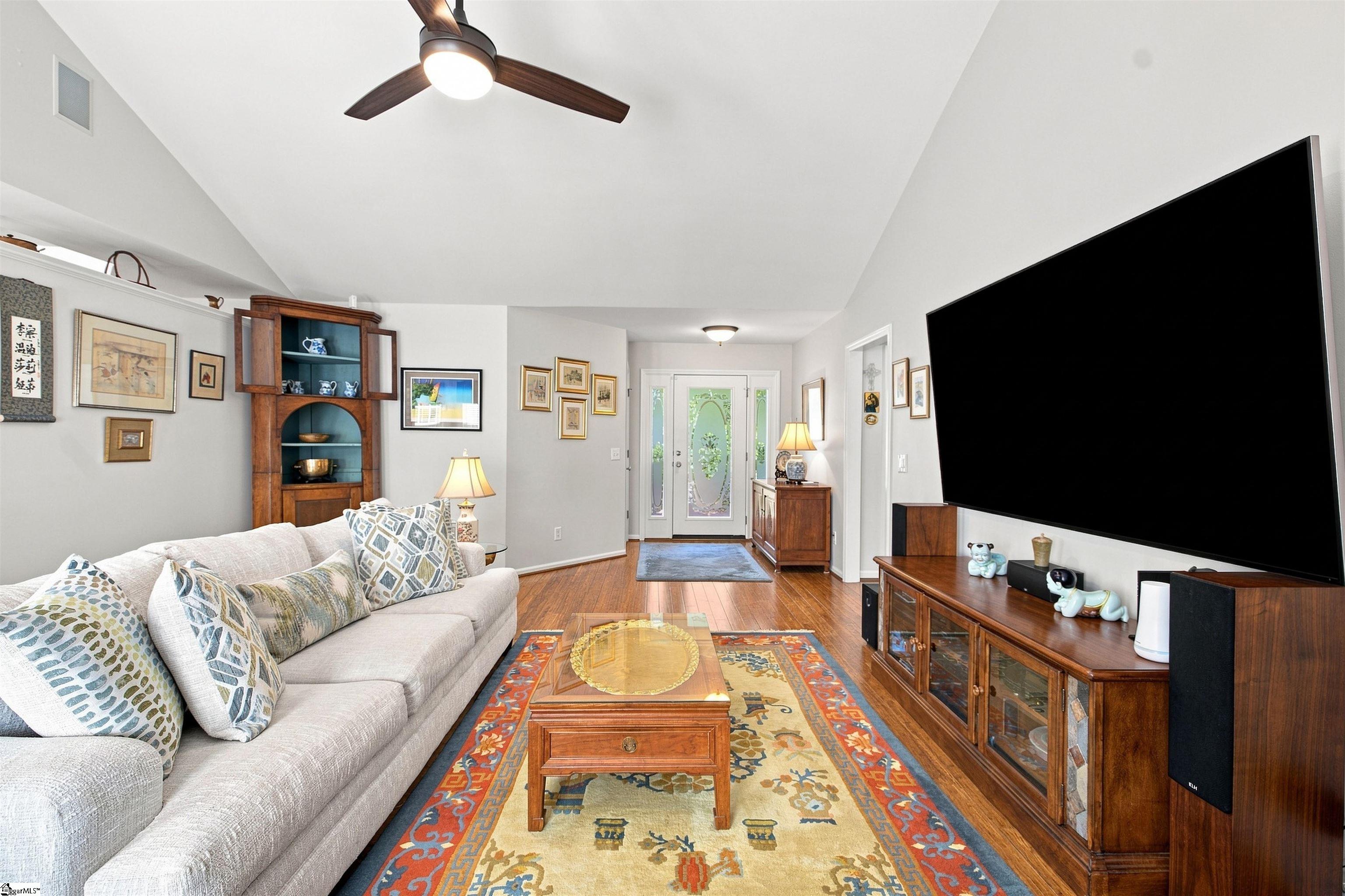 109 Ridge Pointe
