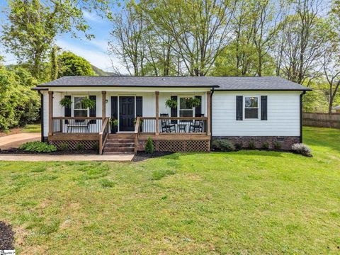 Photo of 98 Stella Avenue, Greenville, SC 29609 (MLS # 1587485)