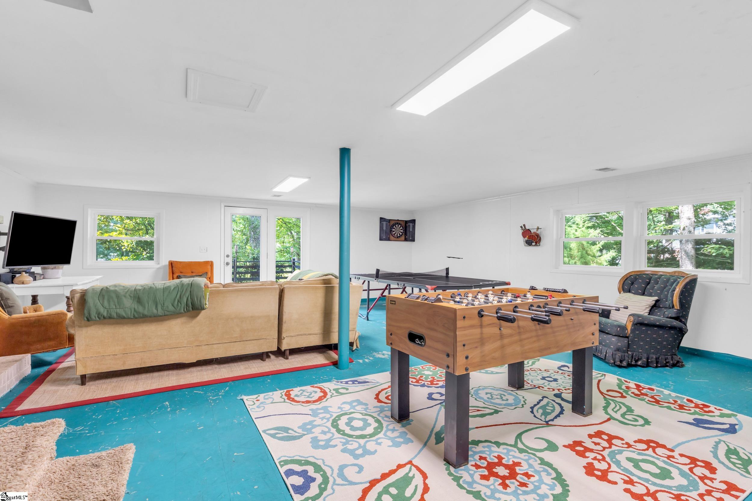 Greenville, South Carolina 29609, United States, 4 Bedrooms Bedrooms, ,3 BathroomsBathrooms,Residential,Contingent,169824