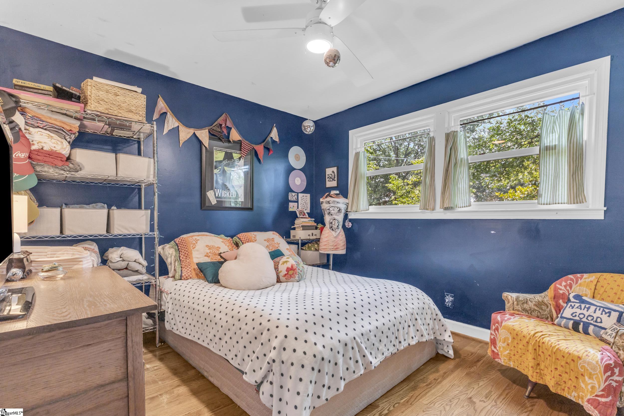 Greenville, South Carolina 29609, United States, 4 Bedrooms Bedrooms, ,3 BathroomsBathrooms,Residential,Contingent,169824