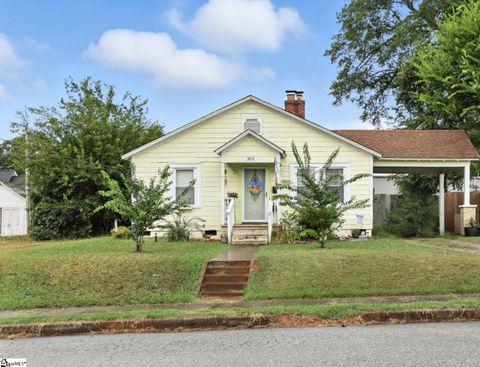 Photo of 303 Poplar Street, Gaffney, SC 29341 (MLS # 1578124)