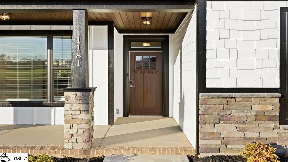 1181 Clearbrook Lane