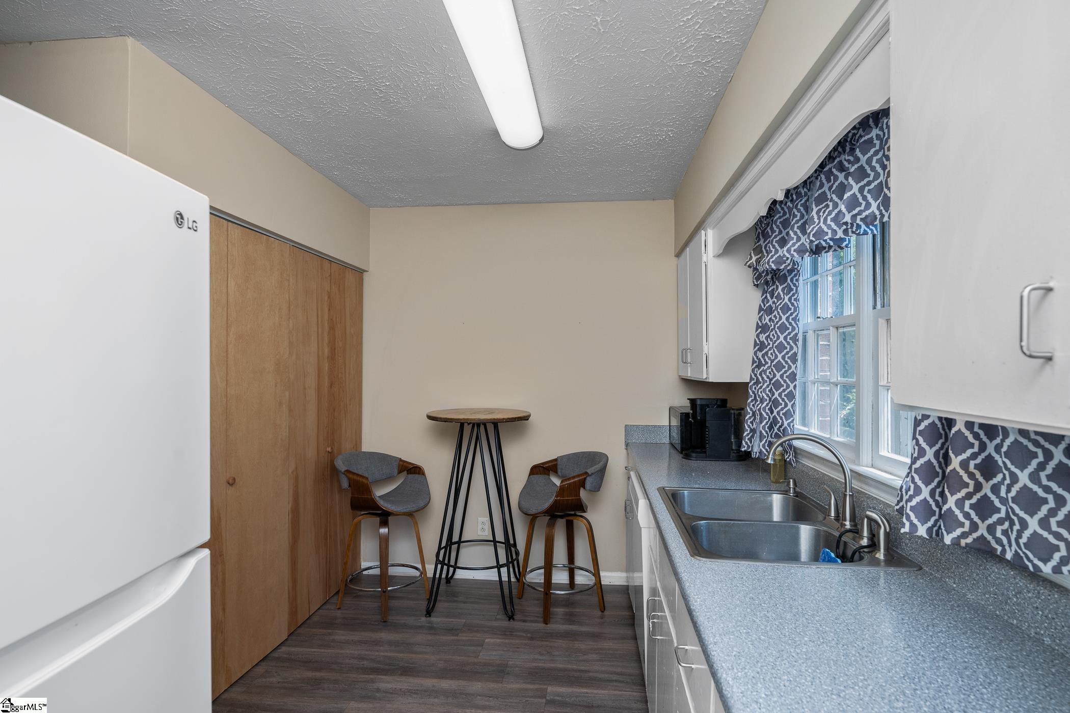 114 Fernridge Drive