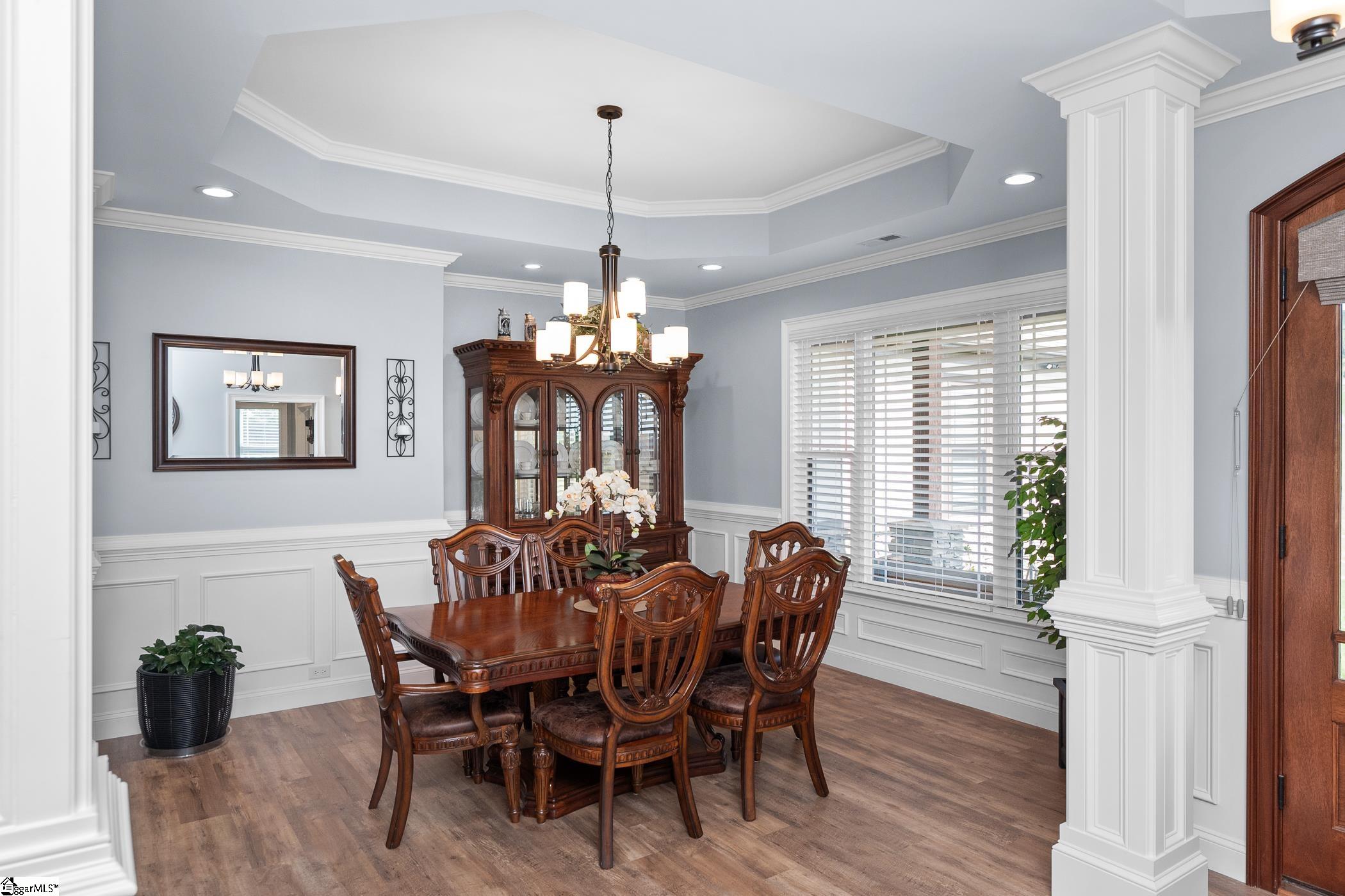 1055 Cross Country Lane