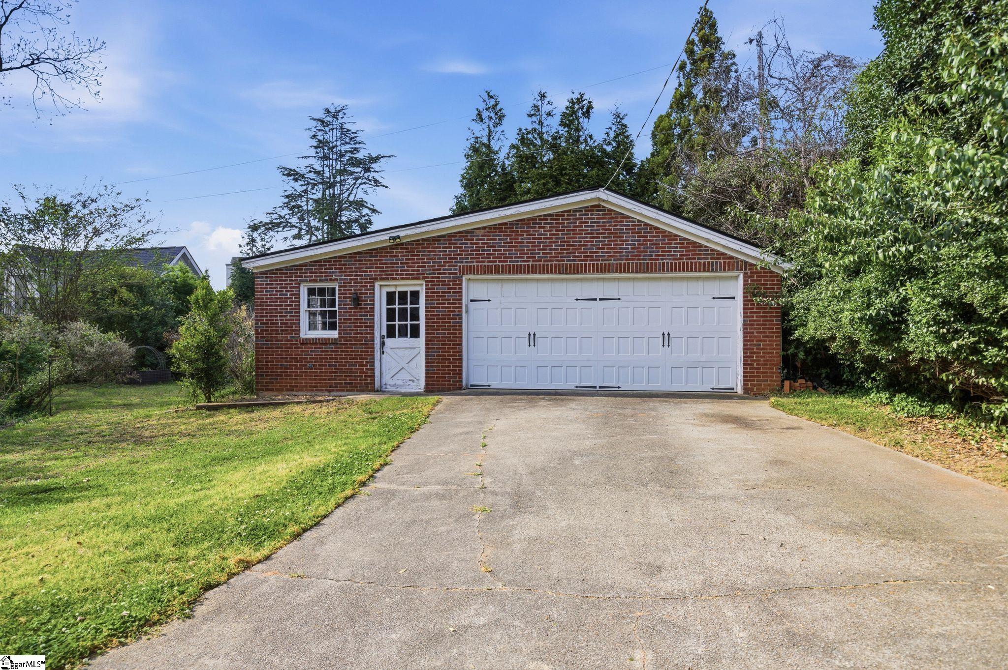 305 E Faris Road