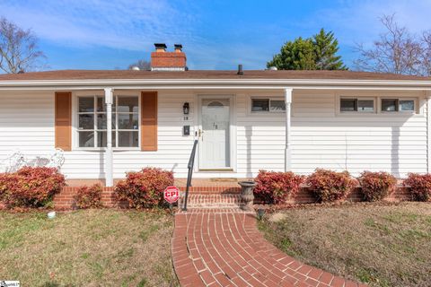 Photo of 18 Louise Avenue, Greenville, SC 29617 (MLS # 1583850)