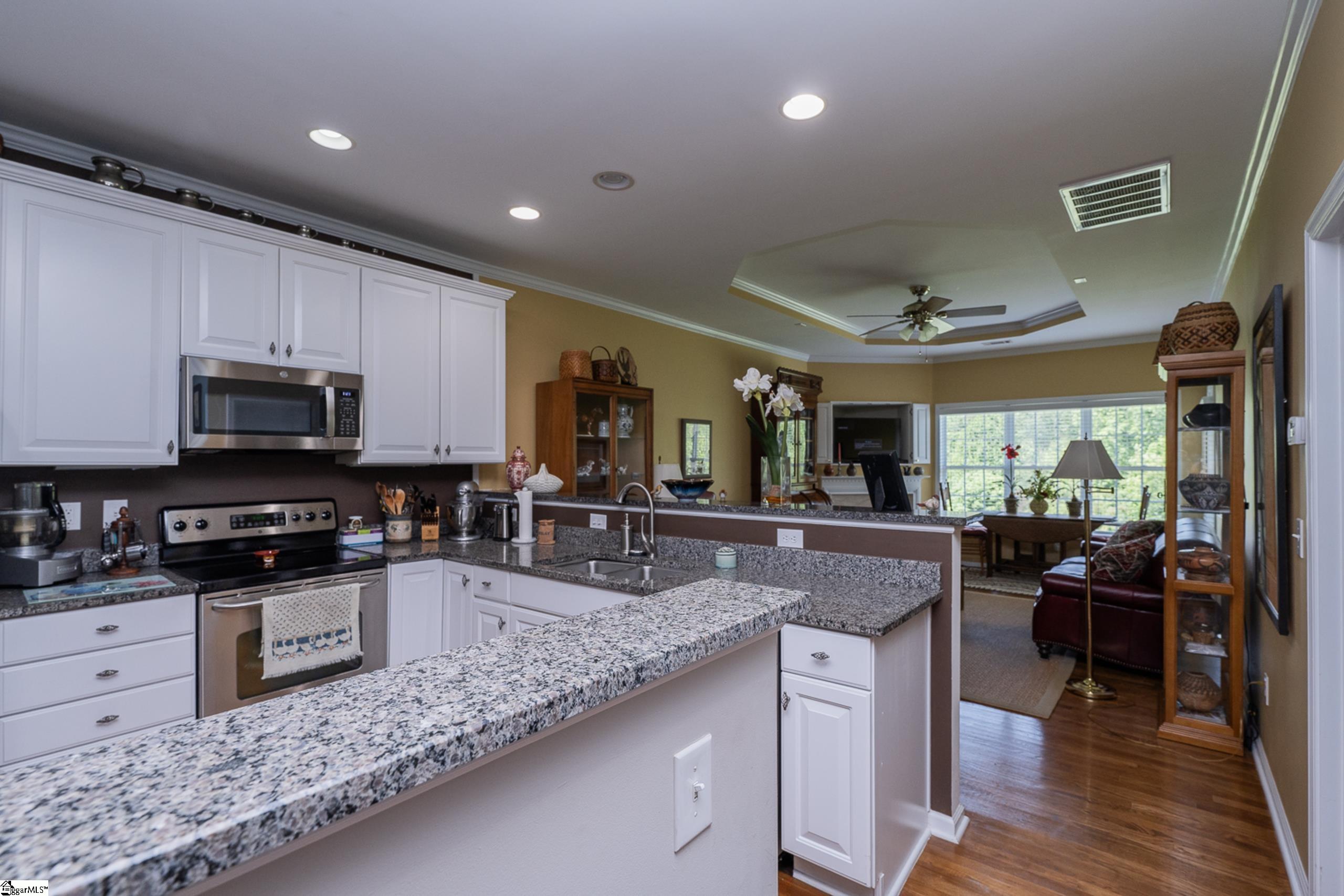 Greer, South Carolina 29650, United States, 3 Bedrooms Bedrooms, ,3 BathroomsBathrooms,Residential,Contingent,152210